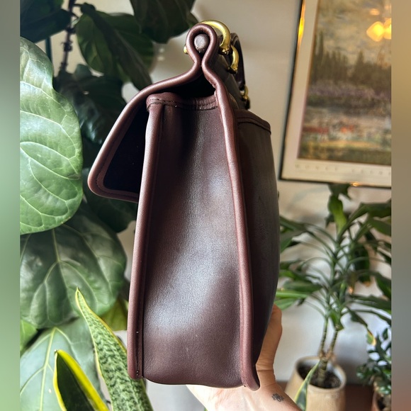 Beautiful Vintage Coach 1997 Mahogany Willis 9927 - Picture 8 of 16